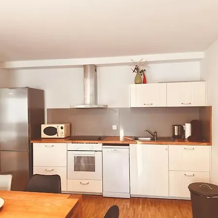 Stadthaus Serviced - 'sunny' *