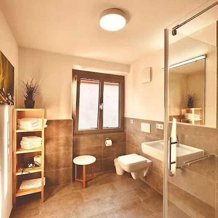 Stadthaus Serviced - 'sunny' Apartment Neckarsulm